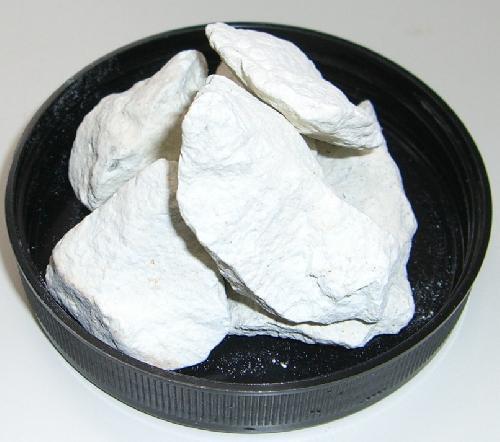 ■ゼオライト　20ｋｇ　粒径20〜30mm■