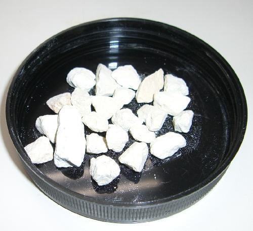 ■ゼオライト　20ｋｇ　粒径10〜20ｍｍ■